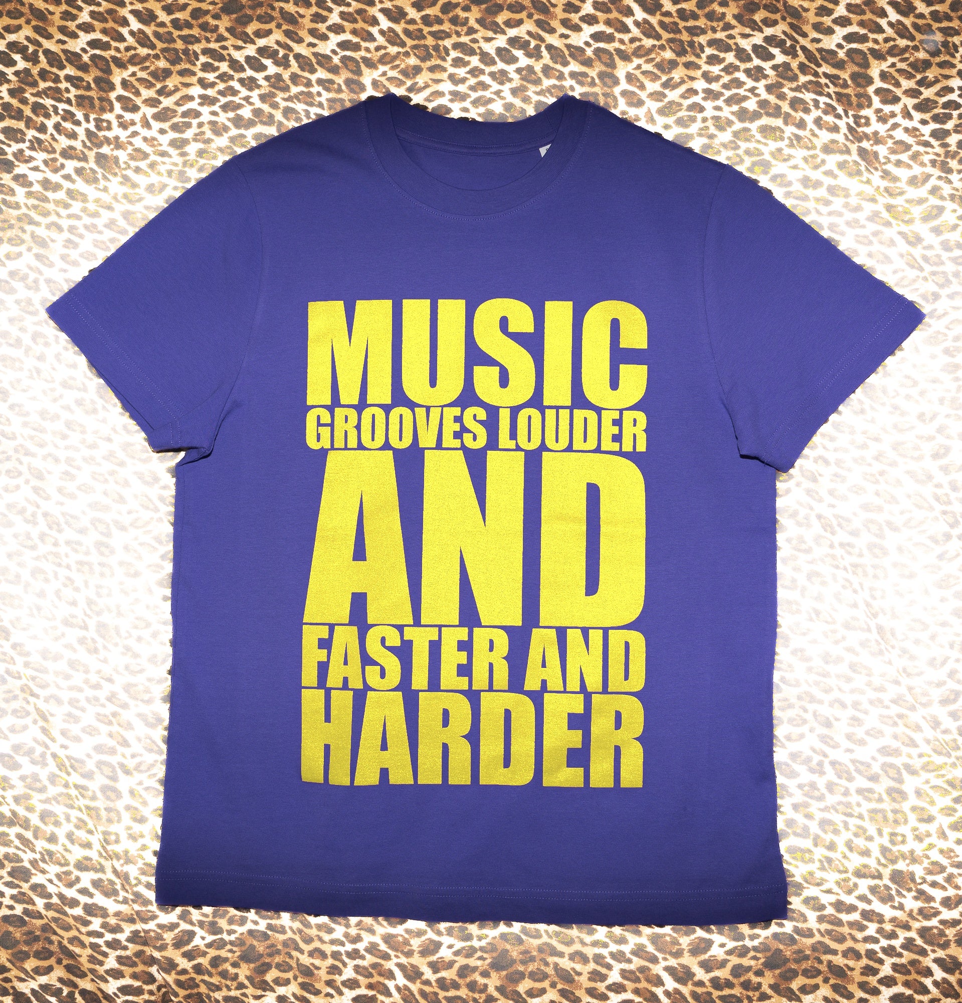 MUSIC_GROOVES_Purple_love_yellow packshot ai- front