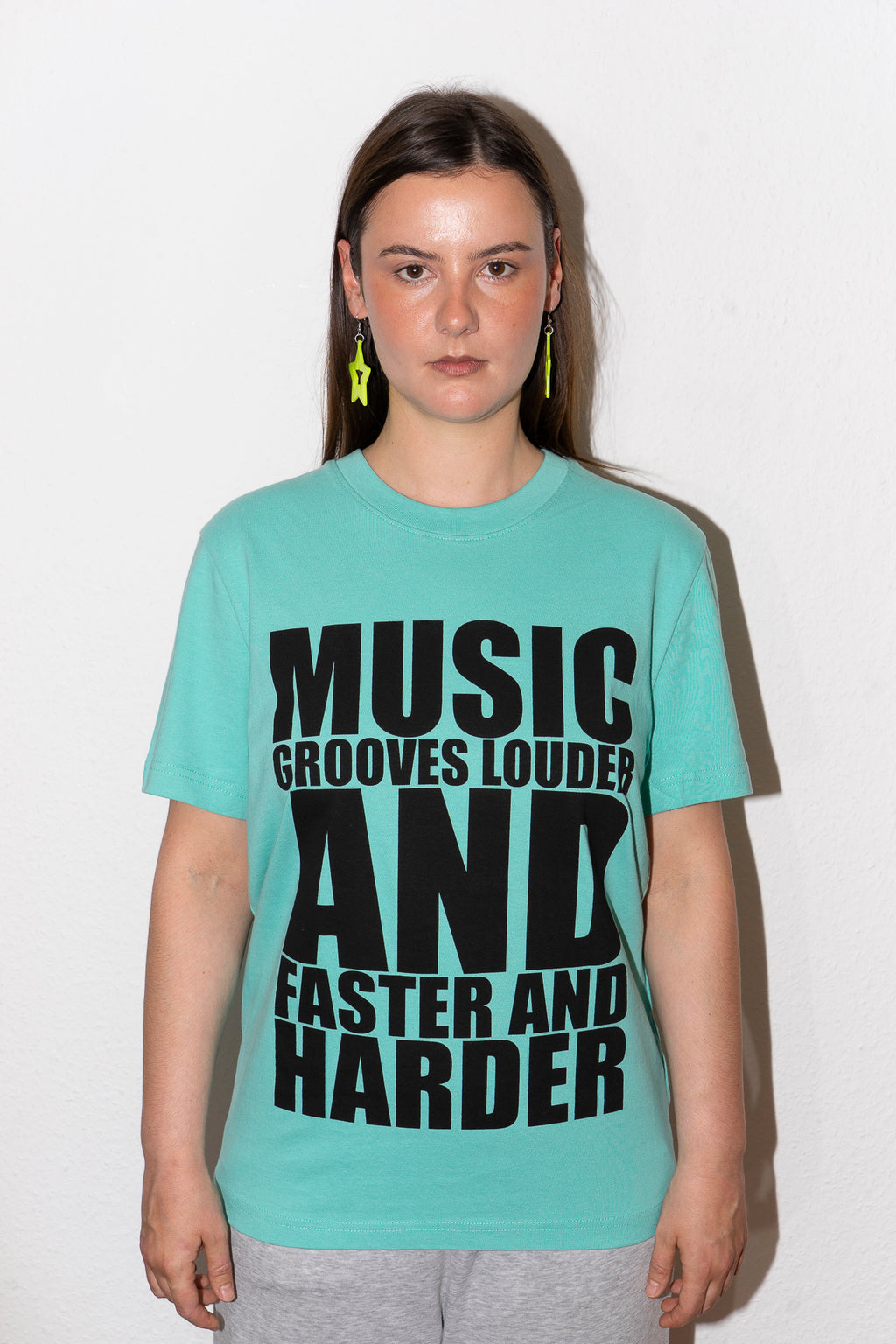 MUSIC GROOVES poolpart/ black - modelshot front